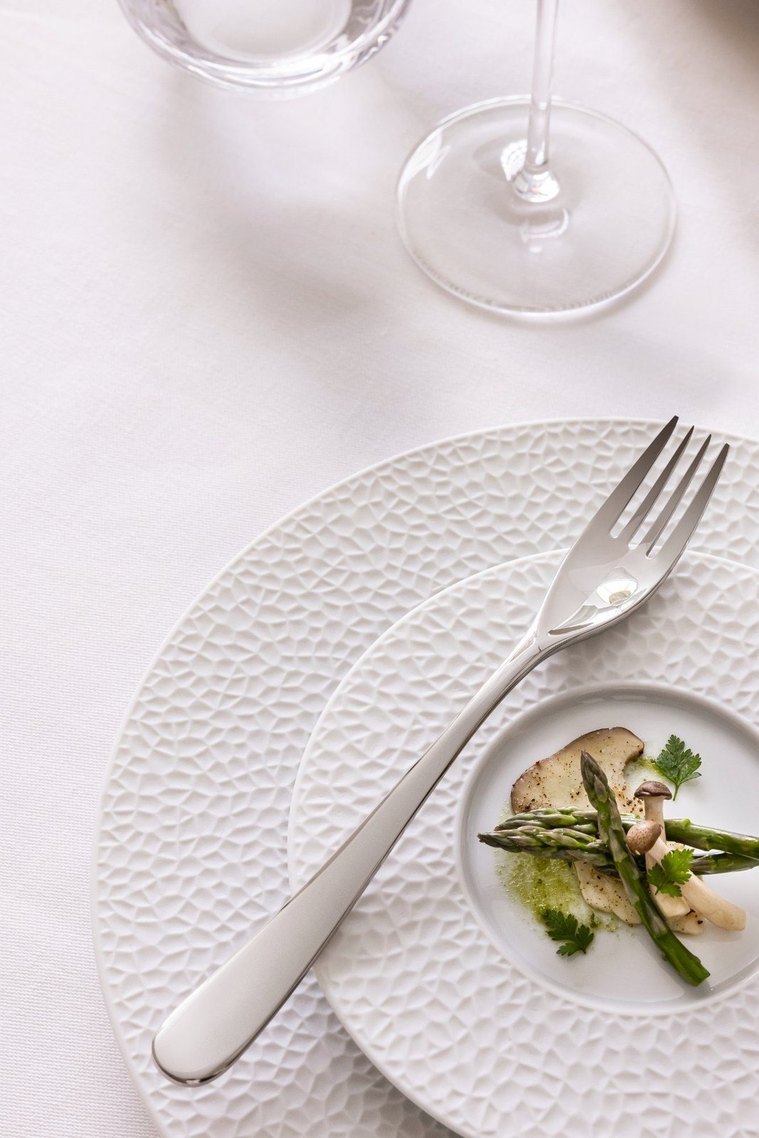5-Piece Cutlery Set – Aquatic Collection, dining scene